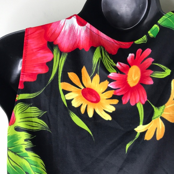 Custom Made Wrap Cropped Tank Top - Picture 13 of 14